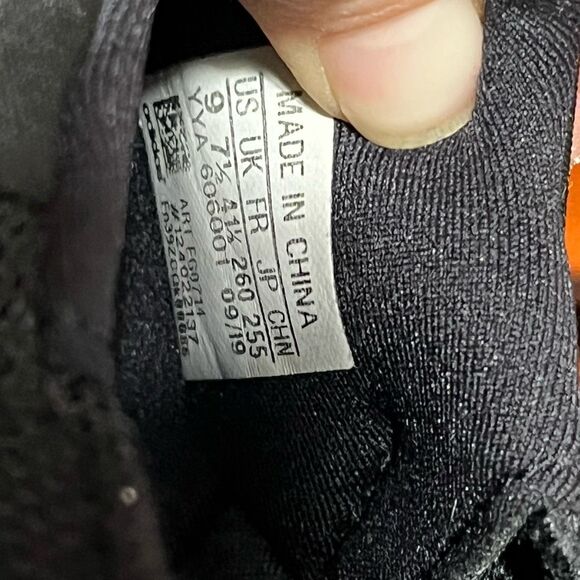 Adidas Parley x UltraBoost 20 Legion Ink Women size 9 - Picture 9 of 9